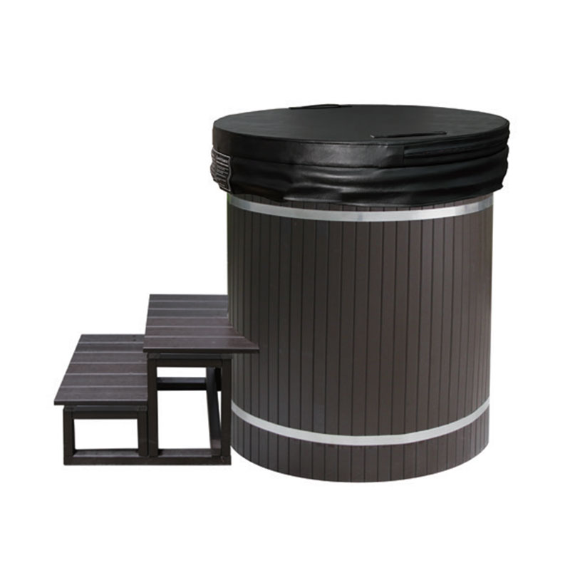 Kaldt stupebadekar av tre